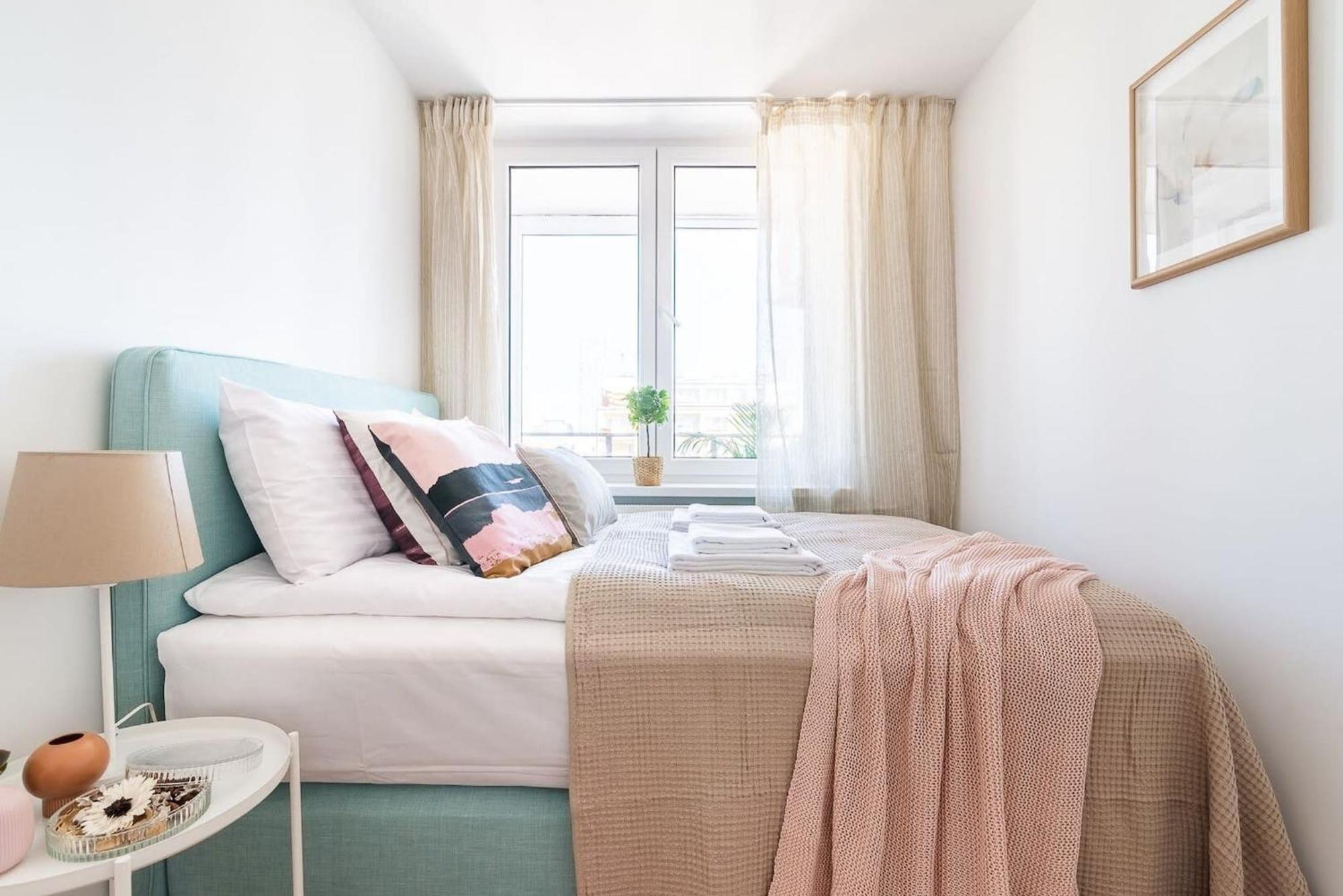 Navy Aesthetic Apartment With Balcony By Noclegi Renters وارسو المظهر الخارجي الصورة